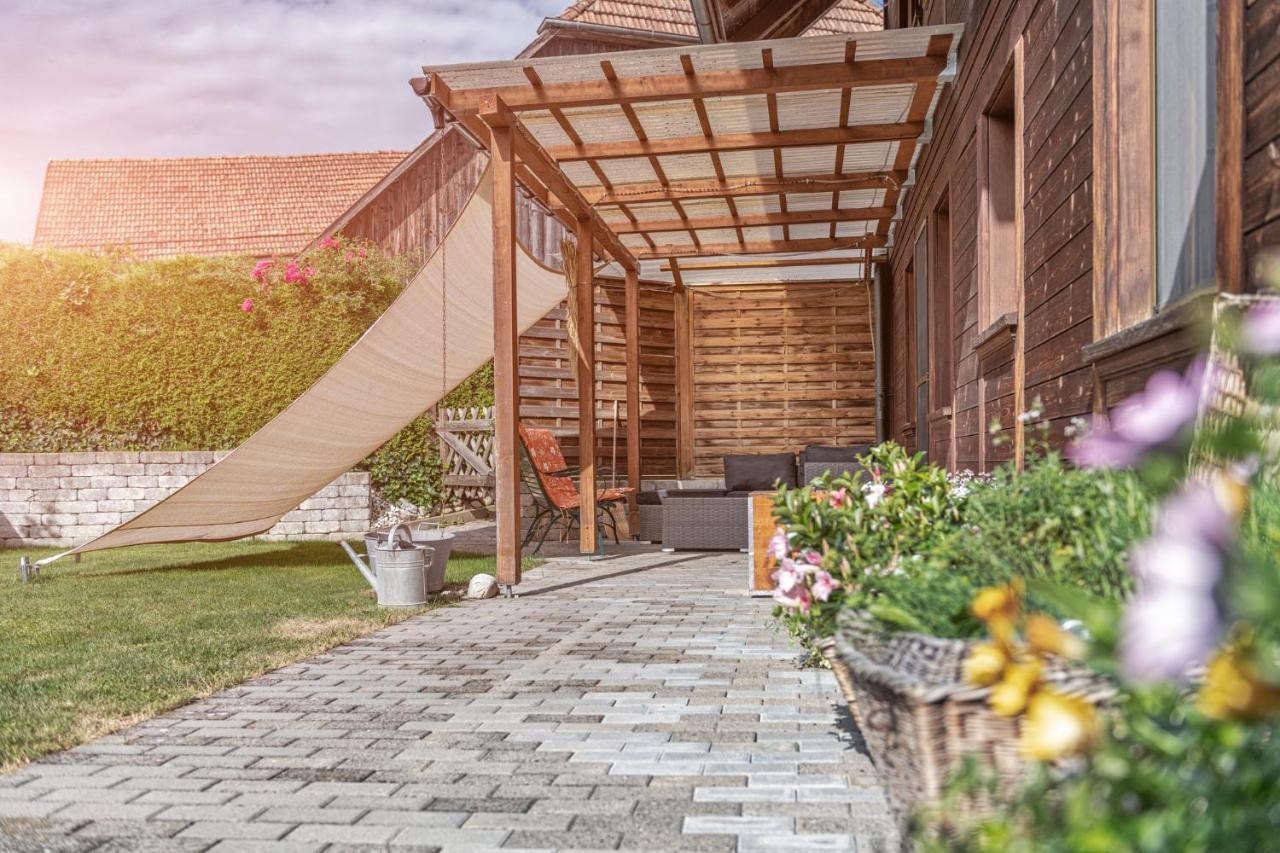 Bnb Deheimelig Huttwil Exteriör bild
