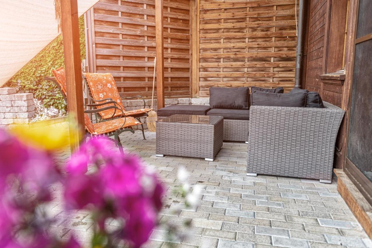 Bnb Deheimelig Huttwil Exteriör bild