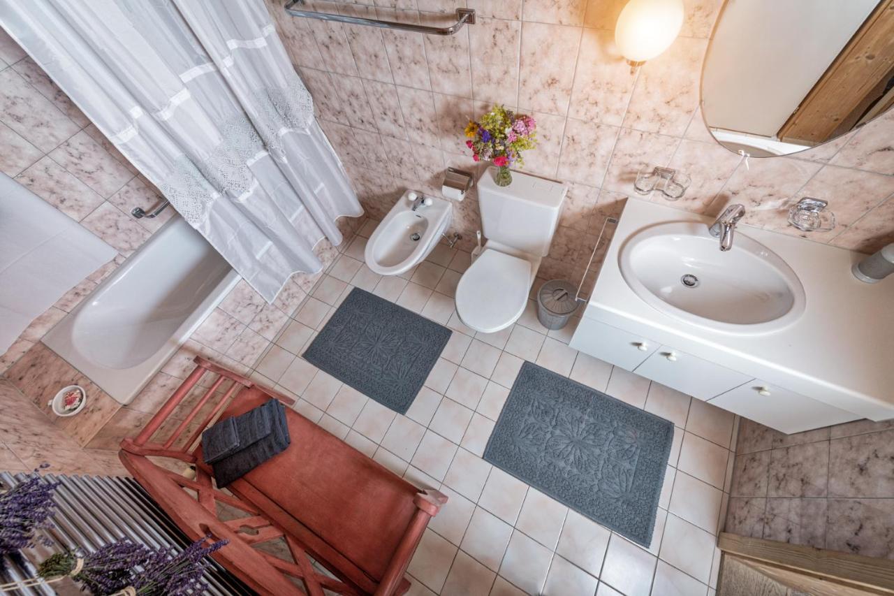 Bnb Deheimelig Huttwil Exteriör bild