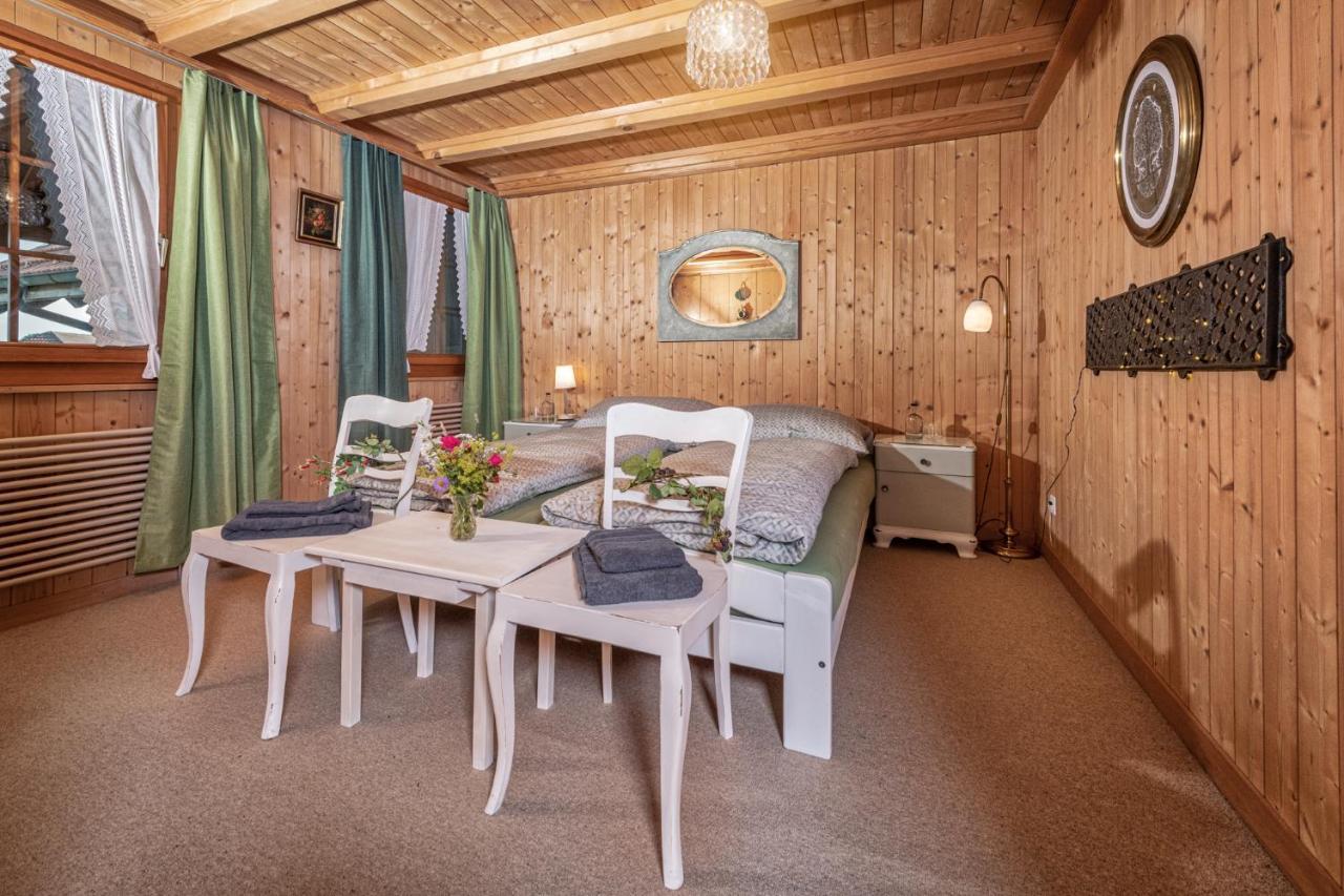 Bnb Deheimelig Huttwil Exteriör bild